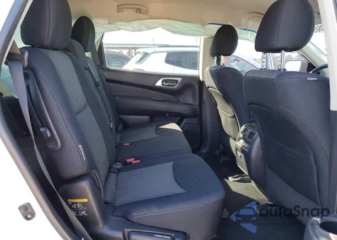 2019 Nissan Pathfinder S z USA, uszkodzony, nr VIN 5N1DR2MMXKC581746
